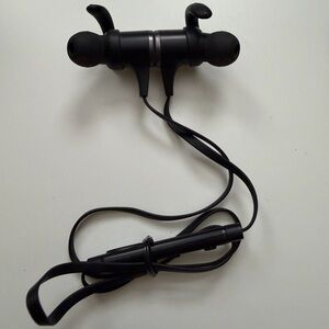Wireless Black Earbud Headphones